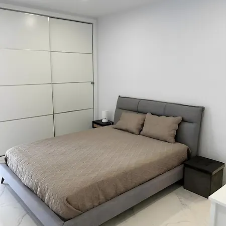 T2 Rocha Sol Apartment